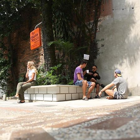 Charlie Palace Hostel メデジン エクステリア 写真